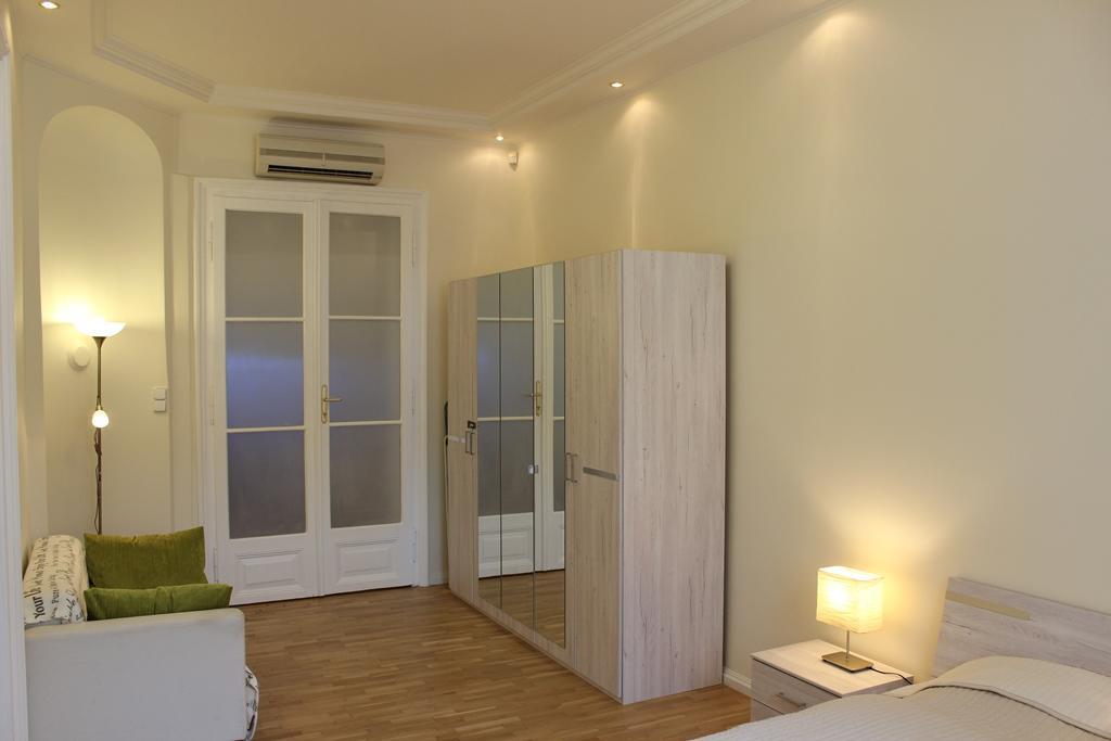 Leo Apartment Bratislava Exterior photo